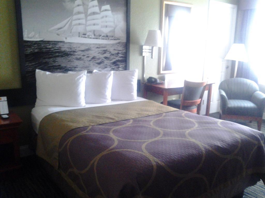 Super 8 By Wyndham Panama City Eksteriør bilde