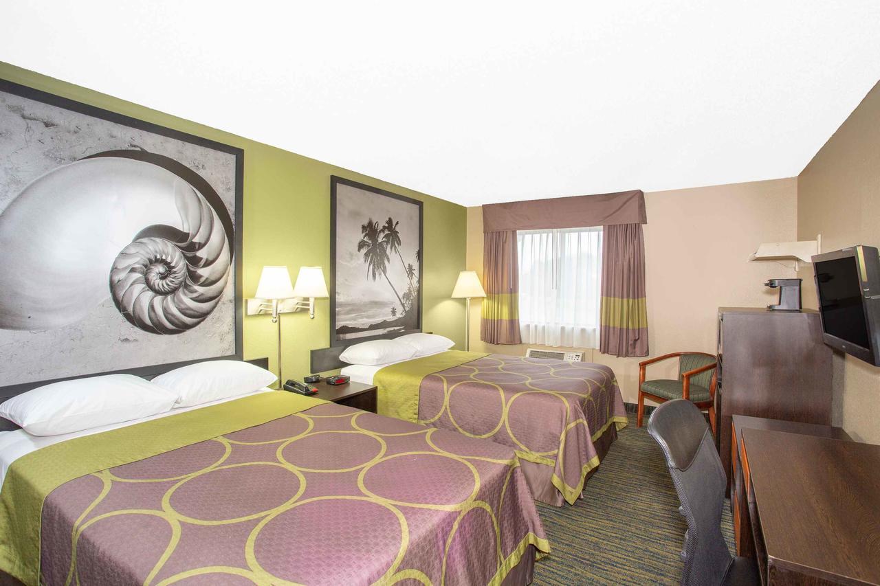 Super 8 By Wyndham Panama City Eksteriør bilde
