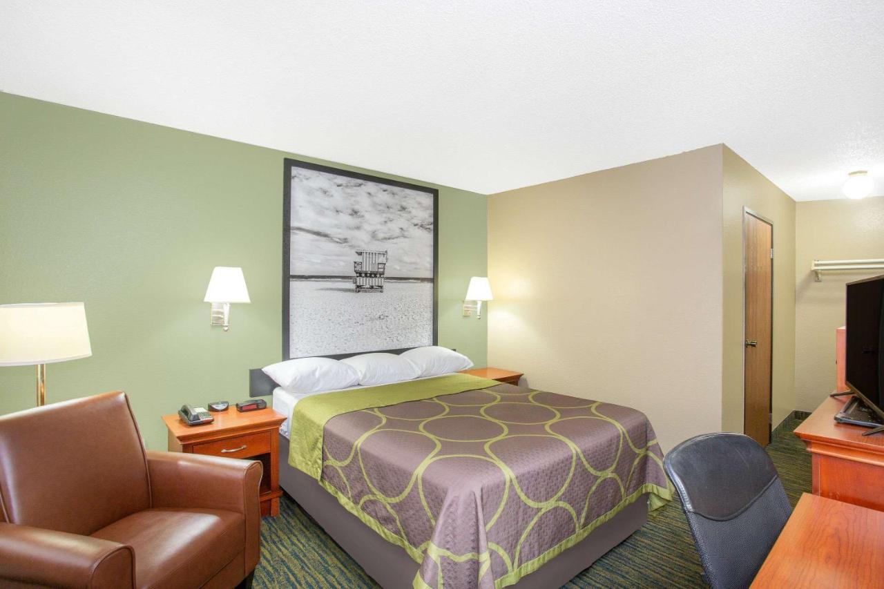 Super 8 By Wyndham Panama City Eksteriør bilde
