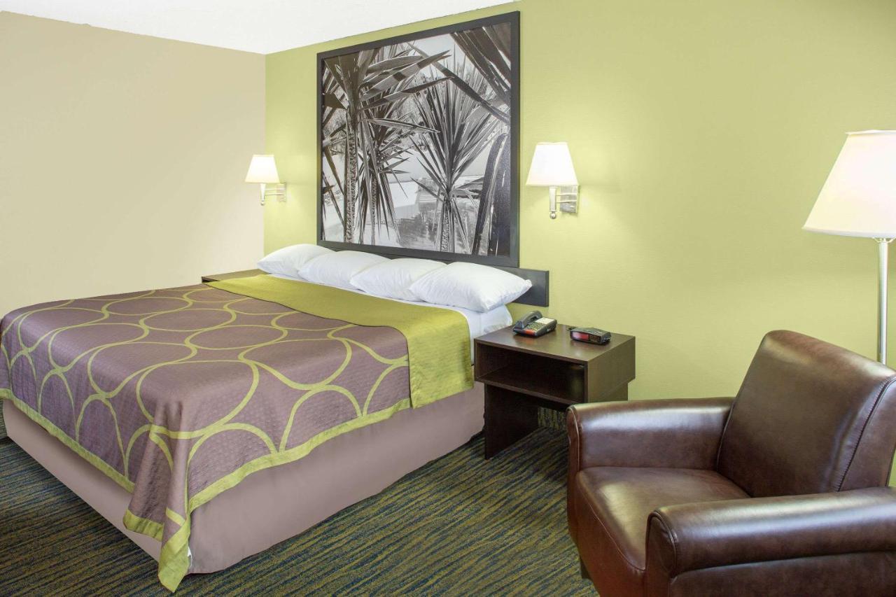 Super 8 By Wyndham Panama City Eksteriør bilde
