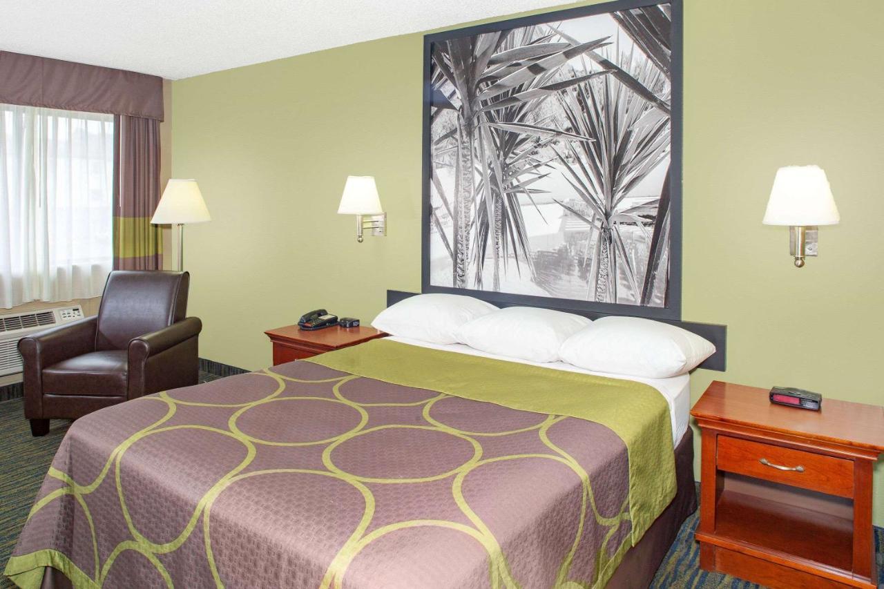 Super 8 By Wyndham Panama City Eksteriør bilde